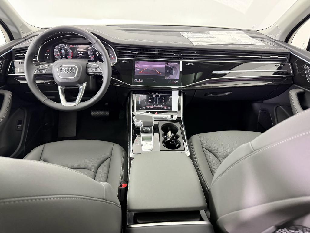 new 2025 Audi Q7 car, priced at $70,831