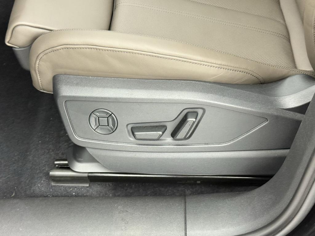 new 2025 Audi Q5 car, priced at $61,300