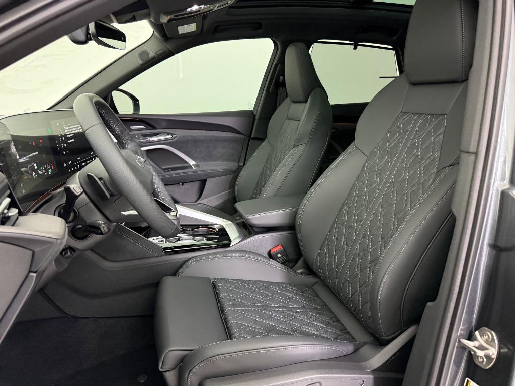 new 2025 Audi SQ5 car, priced at $76,365