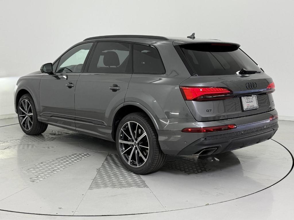 new 2025 Audi Q7 car