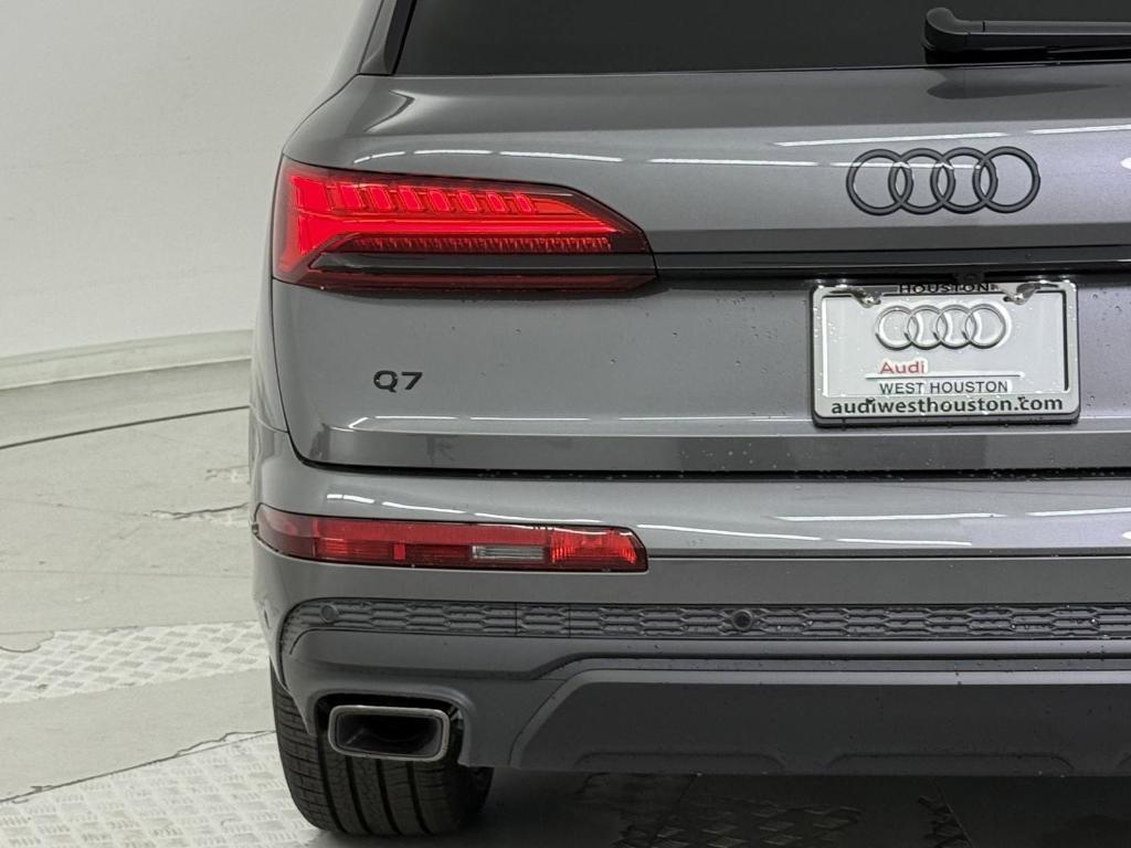 new 2025 Audi Q7 car