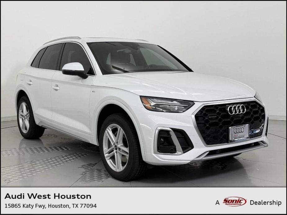 new 2025 Audi Q5 car, priced at $60,941