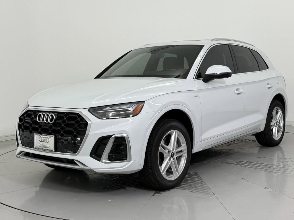 new 2025 Audi Q5 car, priced at $60,941