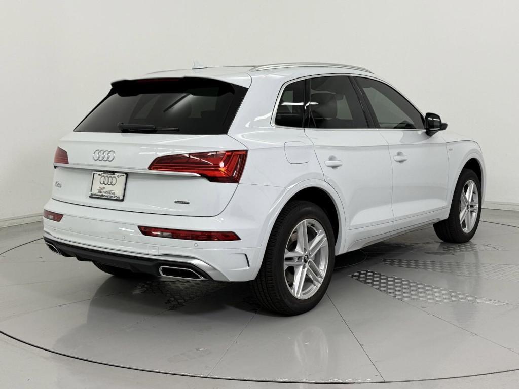 new 2025 Audi Q5 car, priced at $60,941