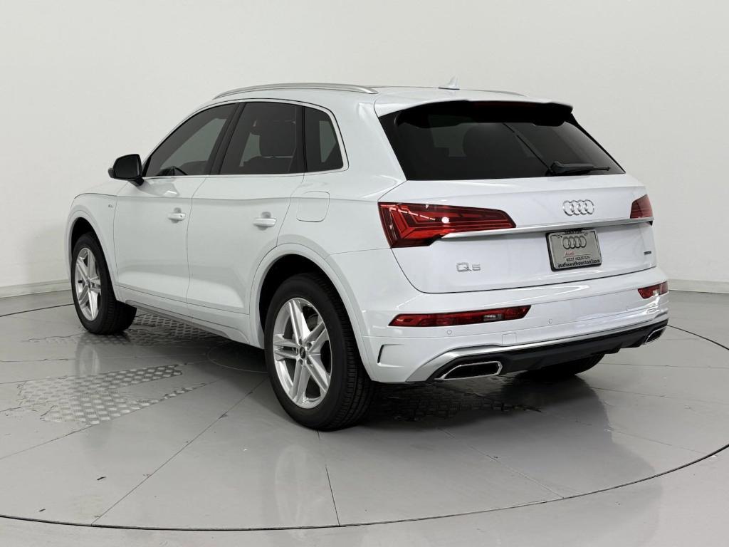 new 2025 Audi Q5 car, priced at $60,941