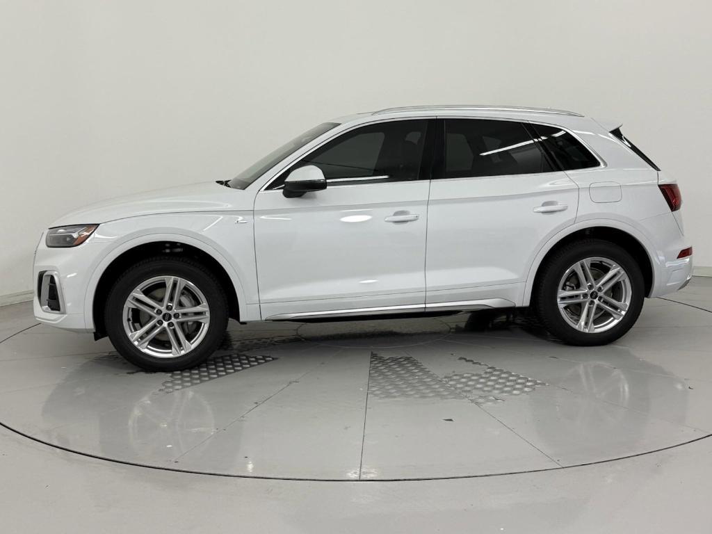 new 2025 Audi Q5 car, priced at $60,941