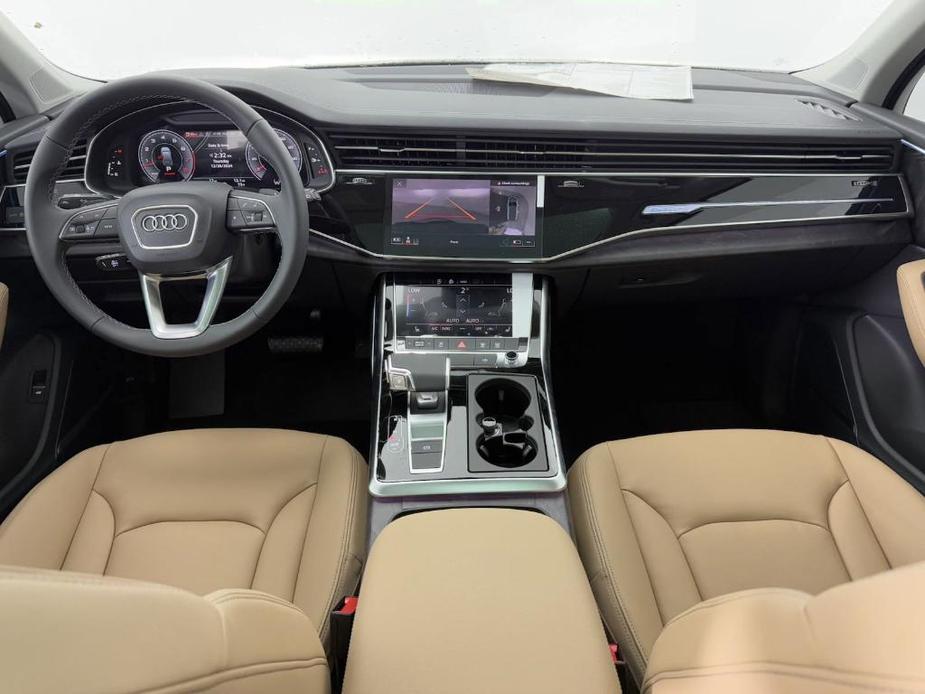 new 2025 Audi Q7 car, priced at $68,971