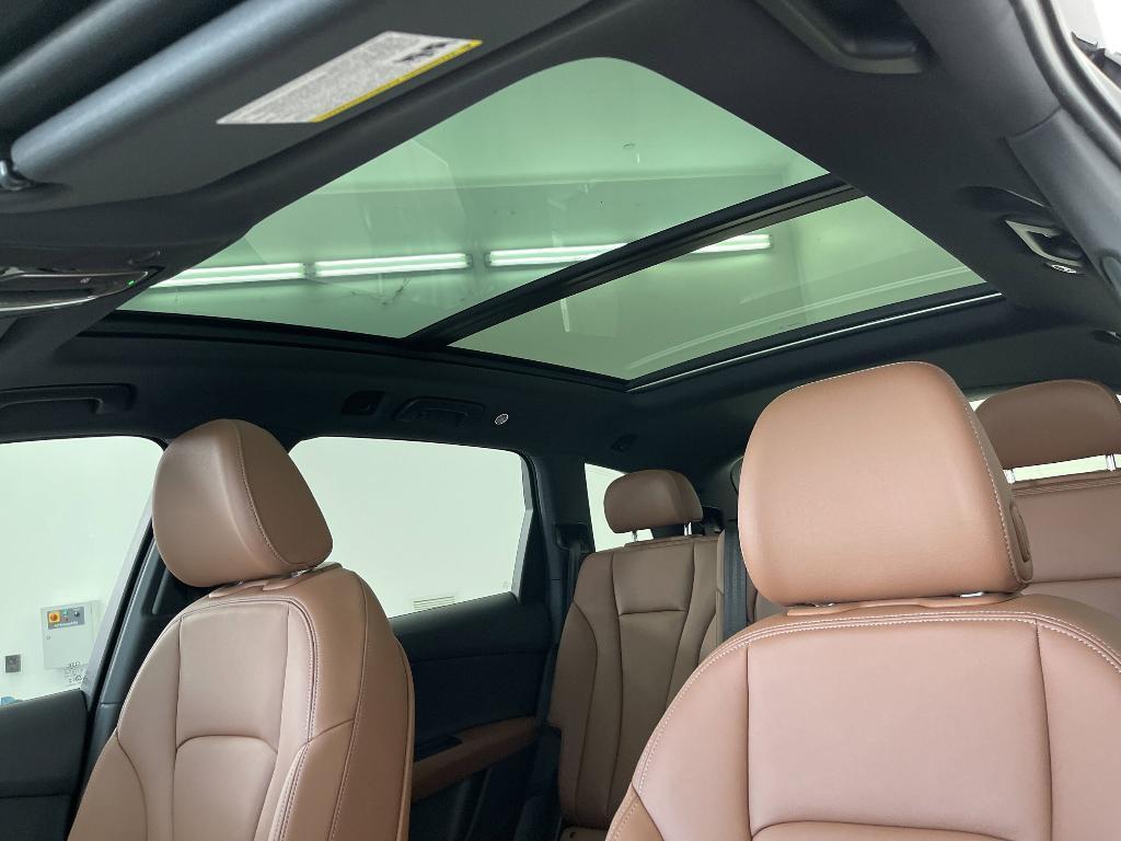 new 2025 Audi Q7 car, priced at $63,821