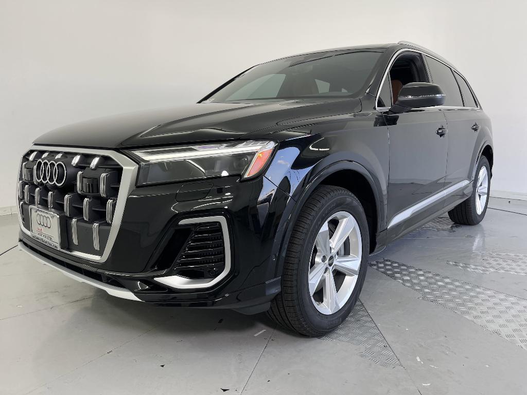 new 2025 Audi Q7 car, priced at $63,821
