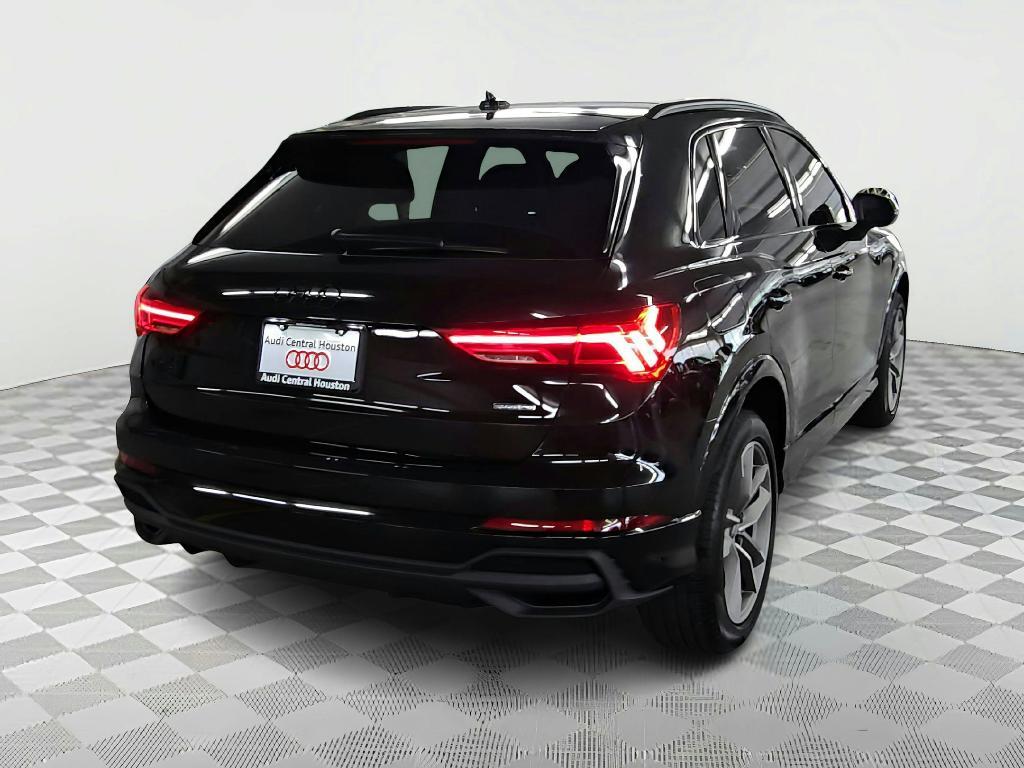 new 2025 Audi Q3 car, priced at $43,801
