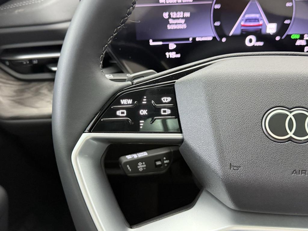 new 2025 Audi Q5 car, priced at $61,032