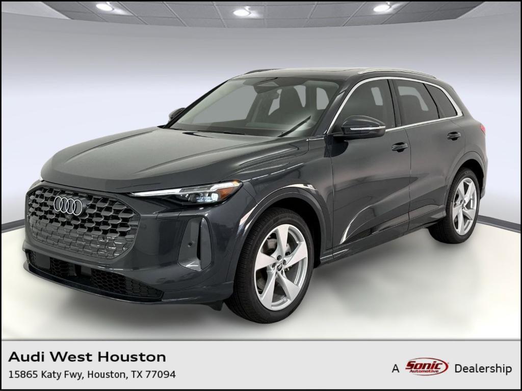 new 2025 Audi Q5 car, priced at $61,032