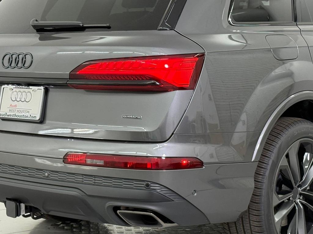 new 2026 Audi Q7 car, priced at $73,451
