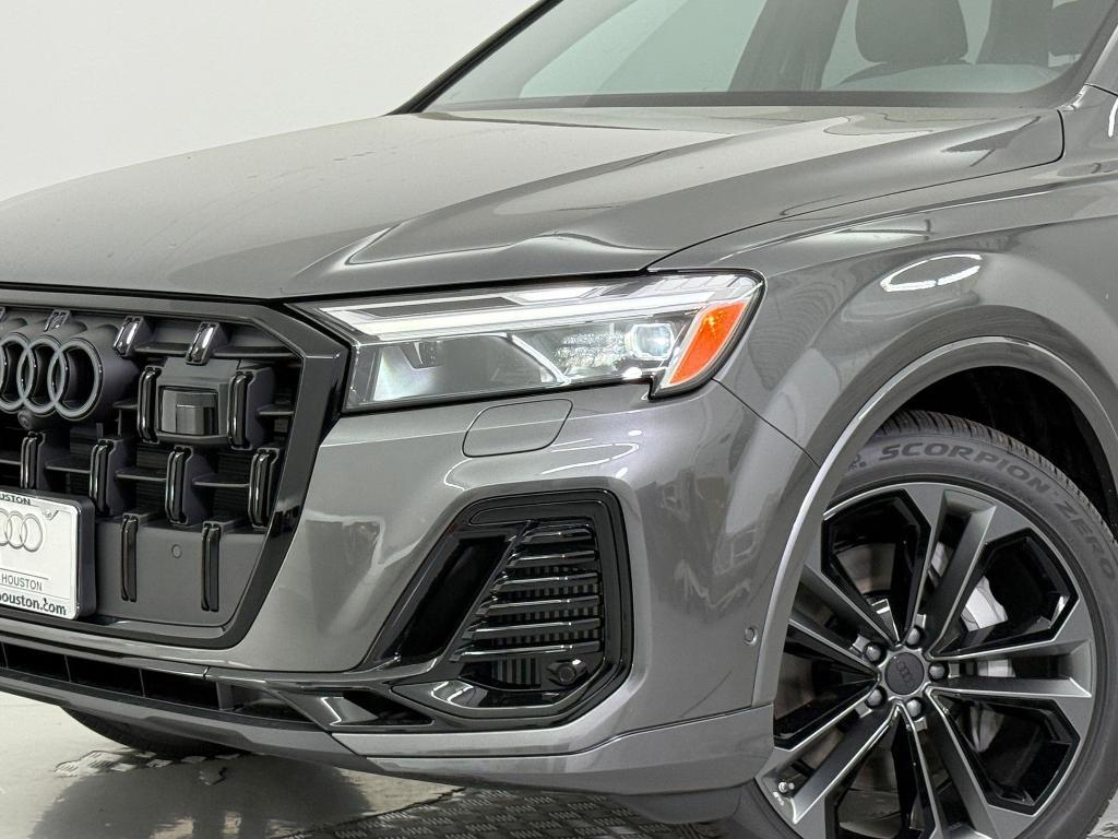 new 2026 Audi Q7 car, priced at $73,451