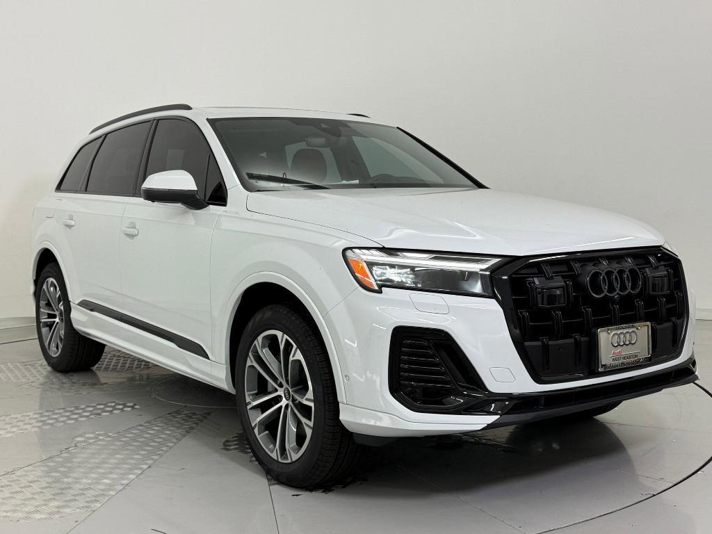 new 2026 Audi Q7 car, priced at $64,881