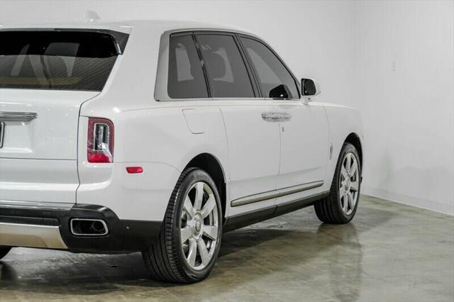 used 2020 Rolls-Royce Cullinan car, priced at $269,990