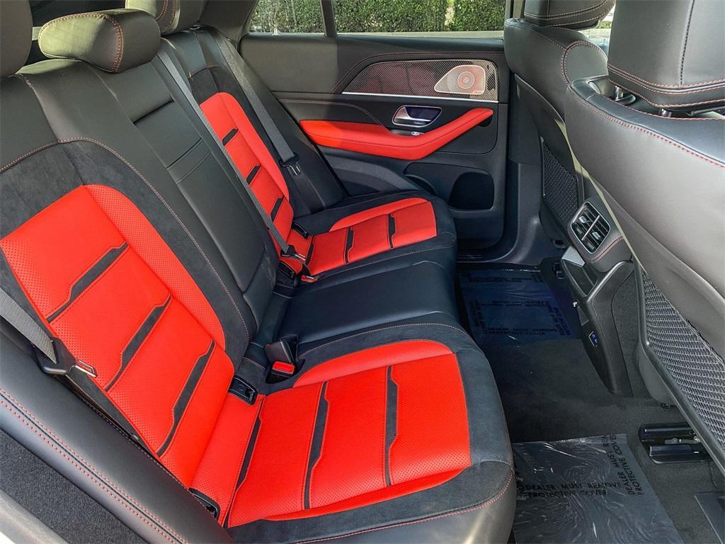 new 2025 Mercedes-Benz AMG GLE 53 car, priced at $101,085