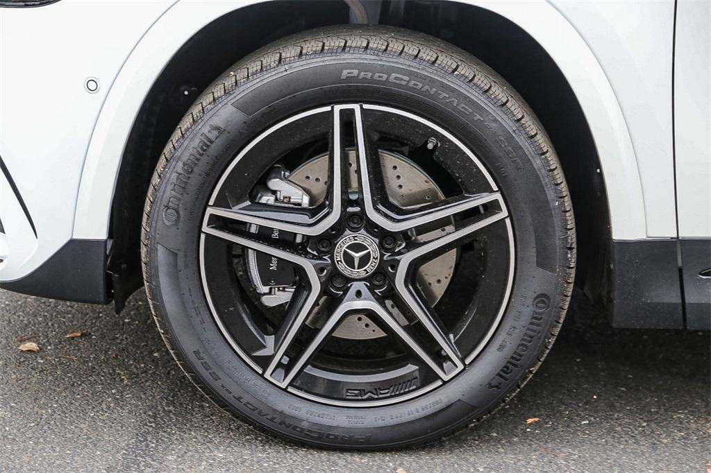 new 2025 Mercedes-Benz GLA 250 car, priced at $54,595
