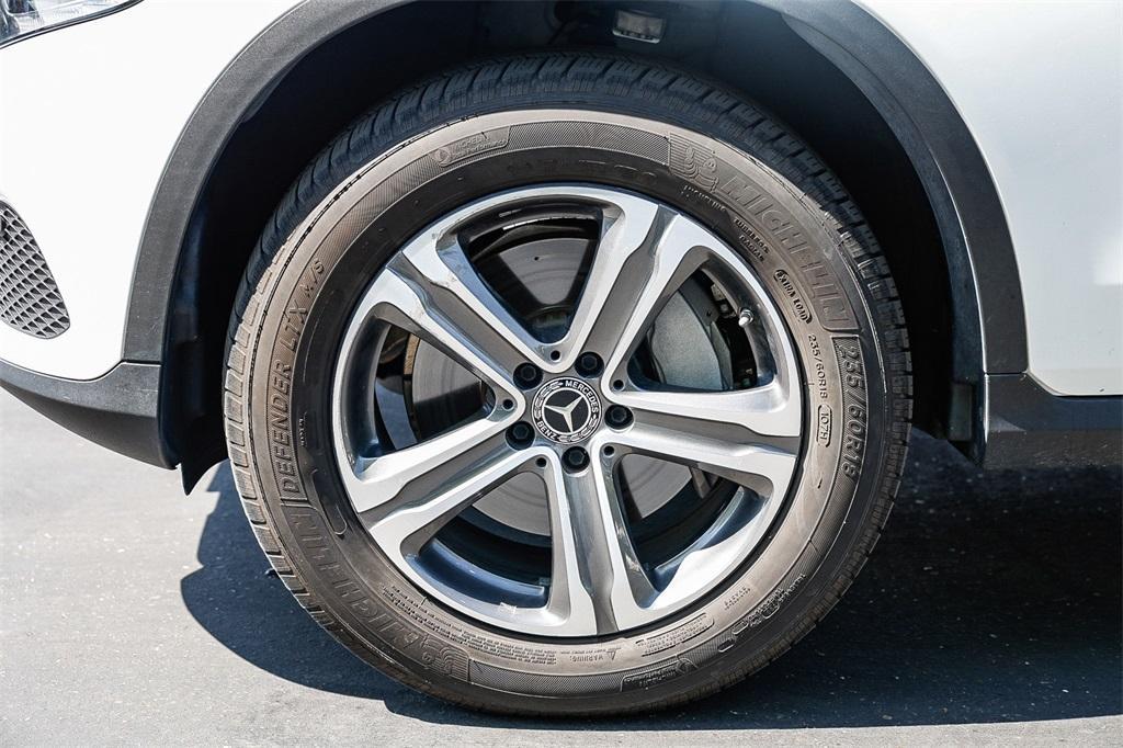 used 2019 Mercedes-Benz GLC 300 car, priced at $20,923