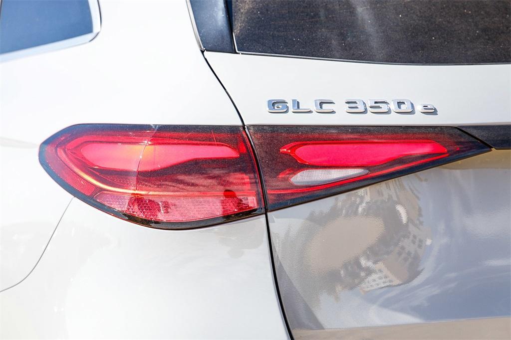 new 2025 Mercedes-Benz GLC 350e car, priced at $72,955