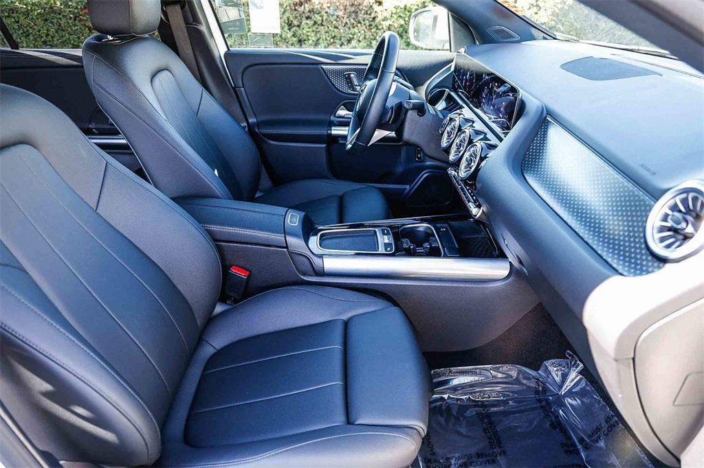 used 2025 Mercedes-Benz GLA 250 car, priced at $37,595