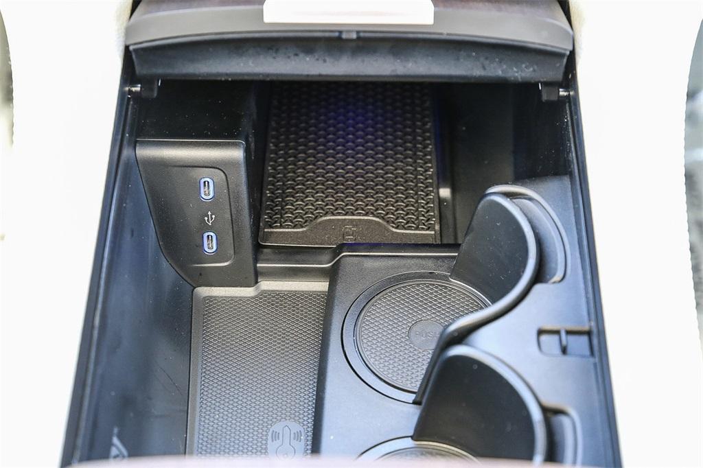 new 2024 Mercedes-Benz EQS 450 car, priced at $117,045