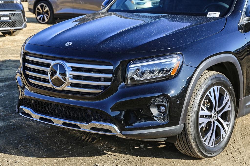 new 2024 Mercedes-Benz GLB 250 car, priced at $53,215