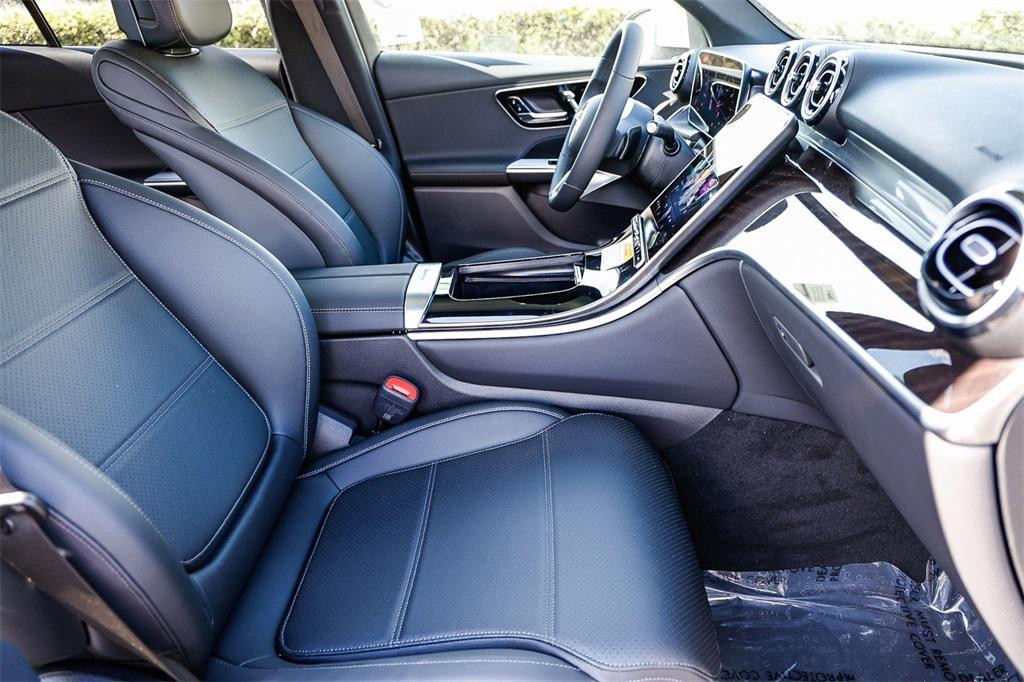 new 2025 Mercedes-Benz GLC 300 car, priced at $54,755