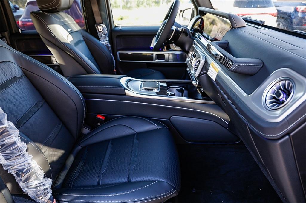 new 2025 Mercedes-Benz AMG G 63 car, priced at $200,105