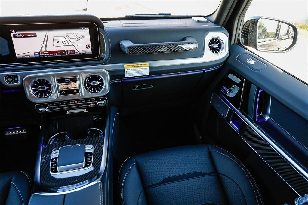 new 2025 Mercedes-Benz AMG G 63 car, priced at $200,105