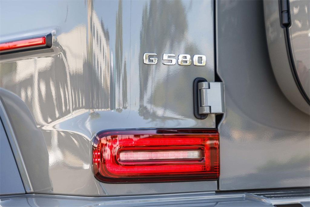 new 2025 Mercedes-Benz G-Class car, priced at $187,400