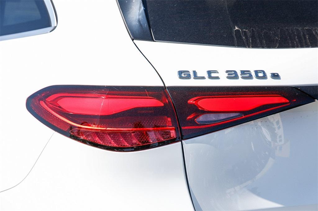 new 2025 Mercedes-Benz GLC 350e car, priced at $61,700