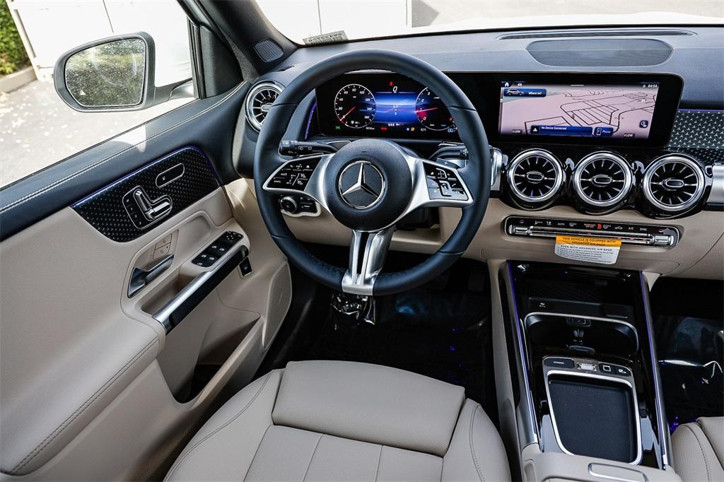 new 2025 Mercedes-Benz GLB 250 car, priced at $51,095