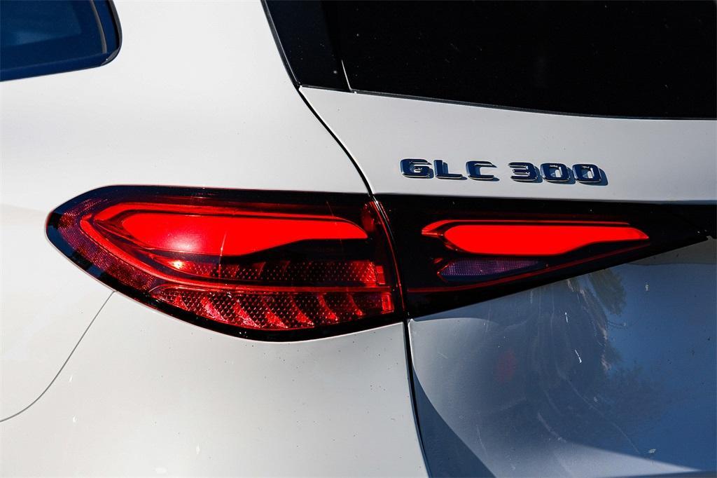 new 2025 Mercedes-Benz GLC 300 car, priced at $55,685