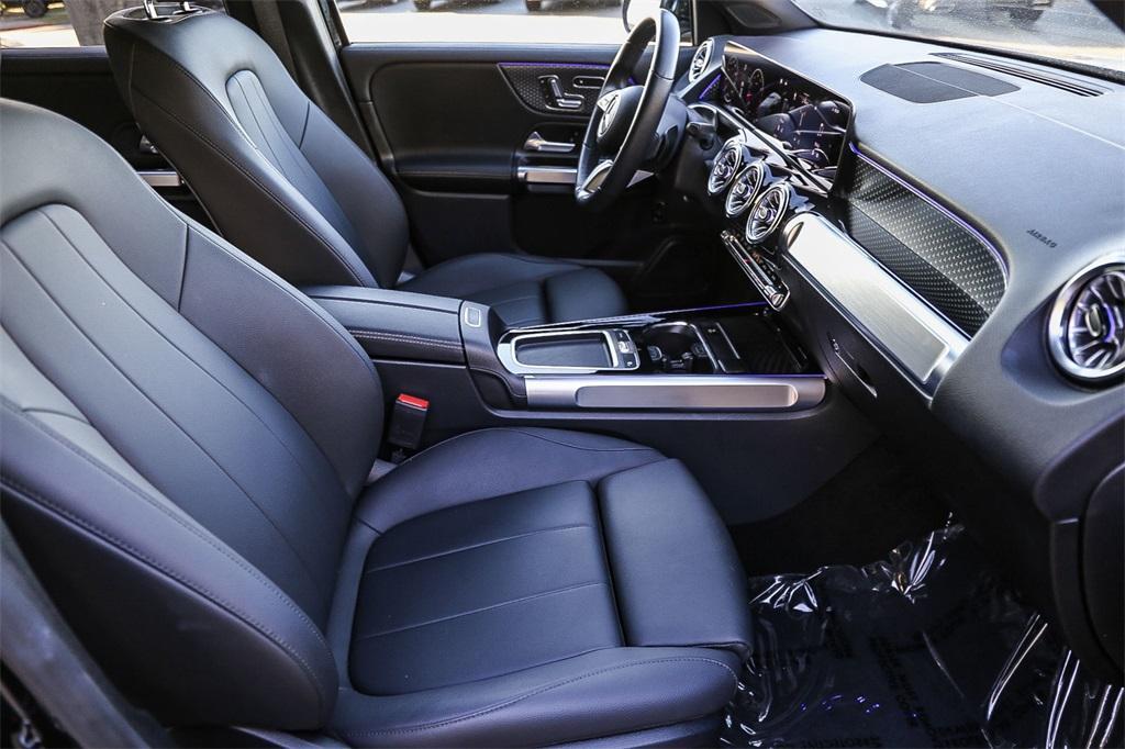 used 2024 Mercedes-Benz GLB 250 car, priced at $39,123