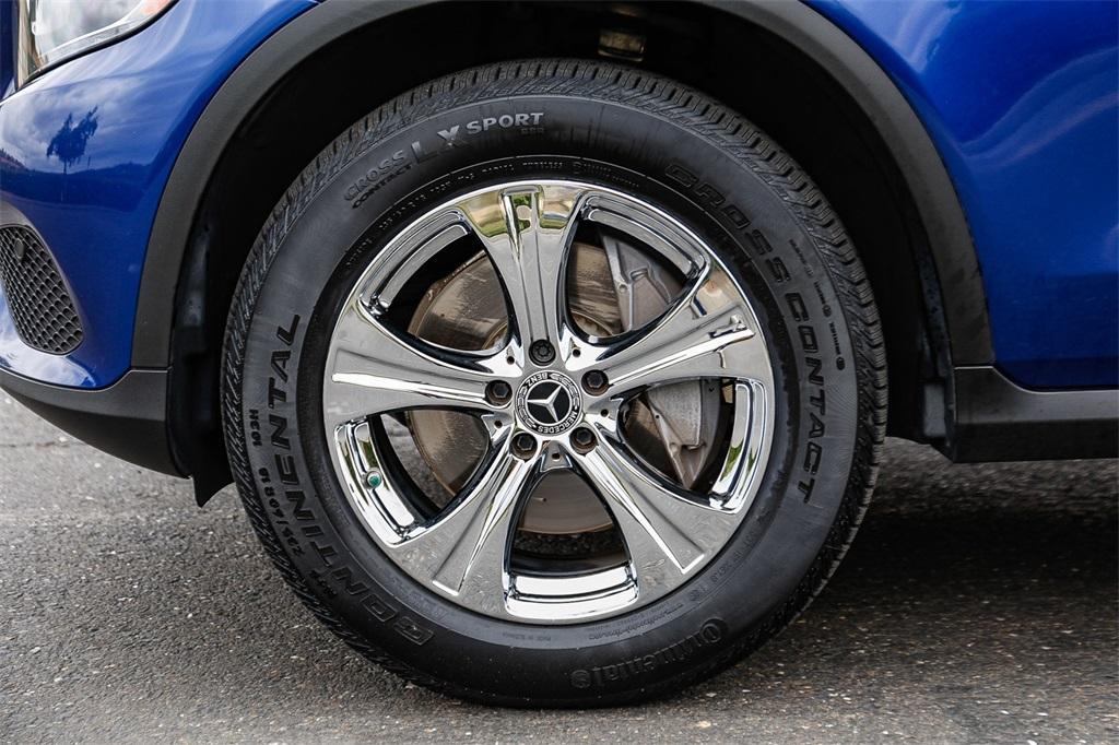used 2018 Mercedes-Benz GLC 300 car, priced at $13,990