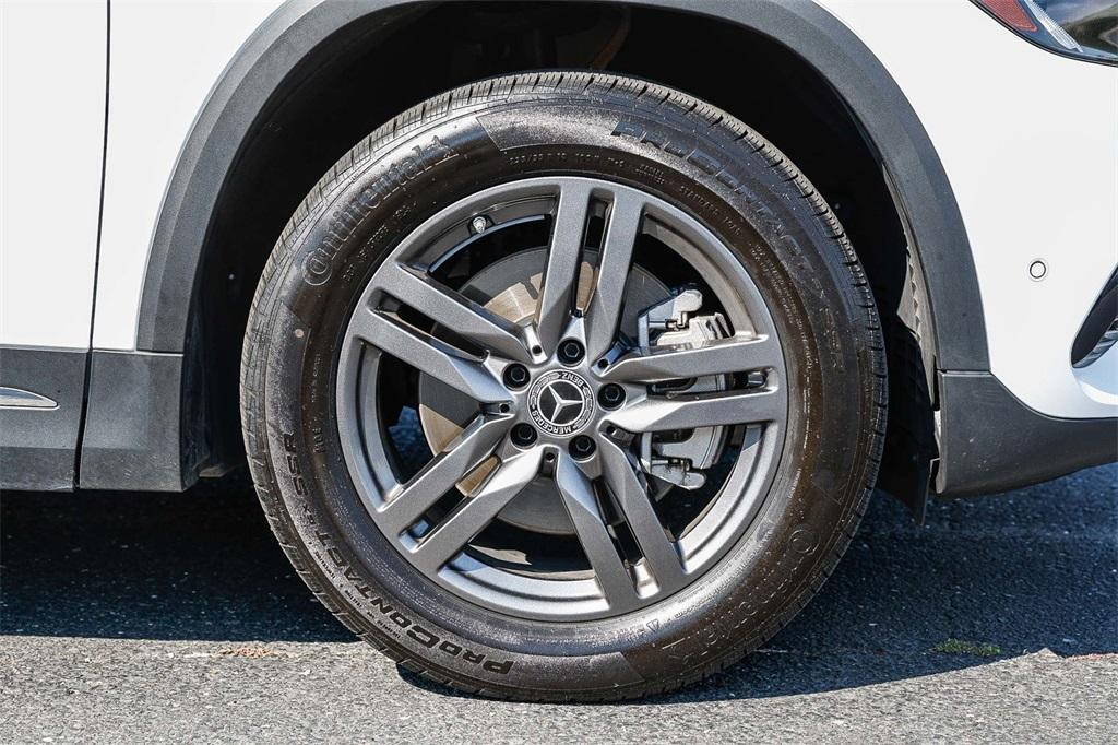 used 2025 Mercedes-Benz GLA 250 car, priced at $37,990