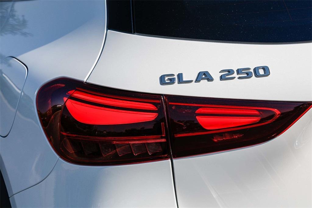 used 2025 Mercedes-Benz GLA 250 car, priced at $37,990