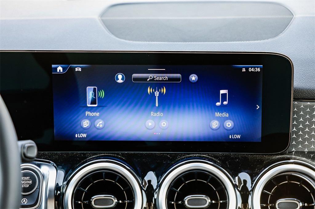 new 2025 Mercedes-Benz GLB 250 car, priced at $46,550