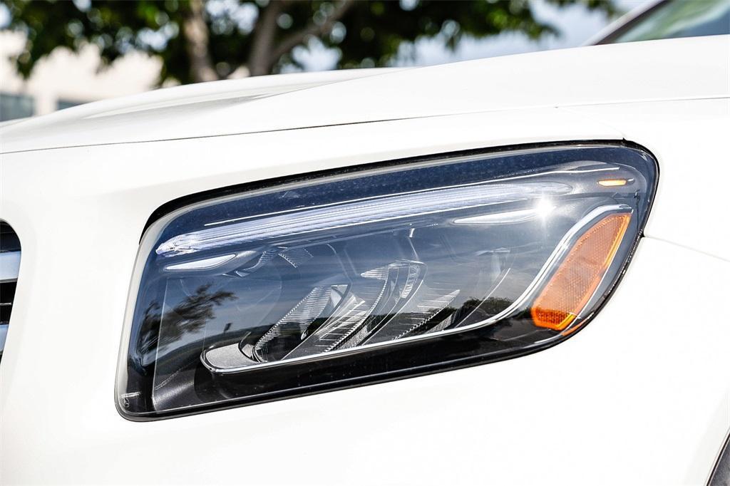 new 2025 Mercedes-Benz GLB 250 car, priced at $46,550