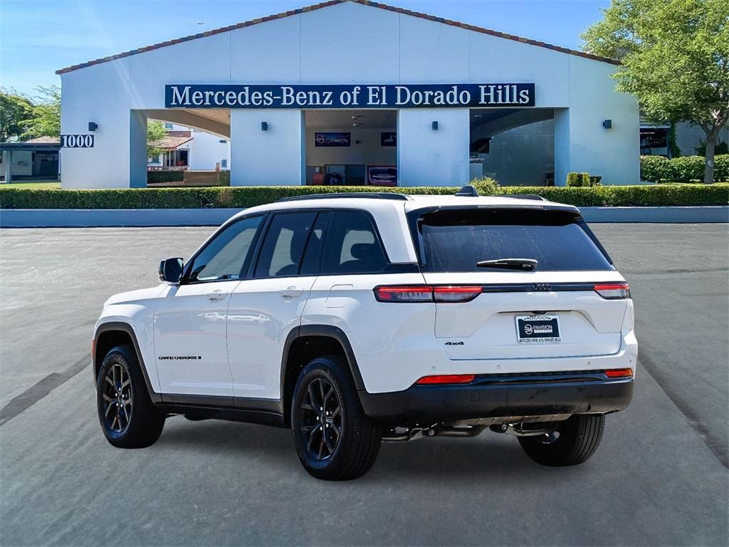 used 2024 Jeep Grand Cherokee car, priced at $37,595