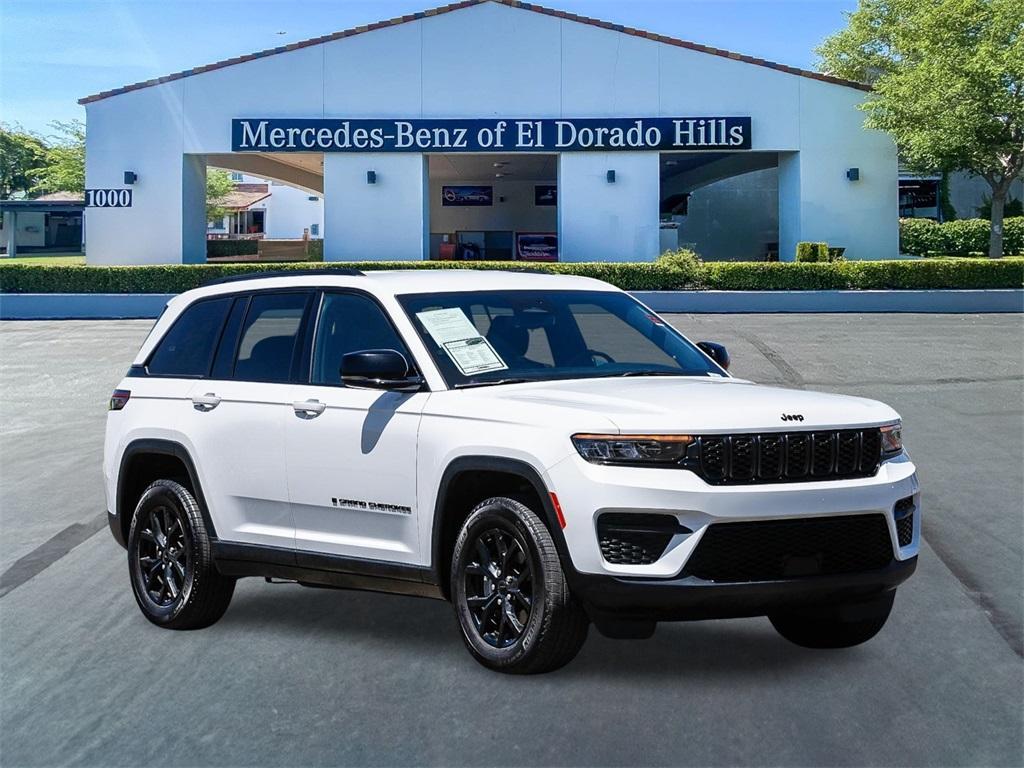used 2024 Jeep Grand Cherokee car, priced at $37,595