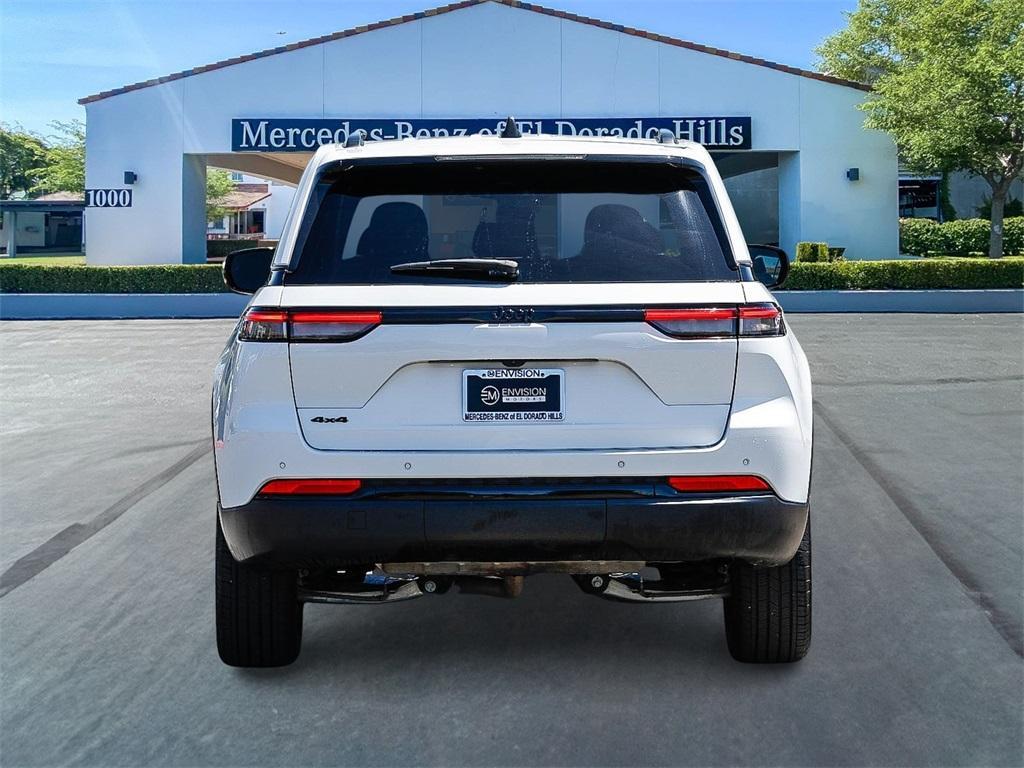 used 2024 Jeep Grand Cherokee car, priced at $37,595