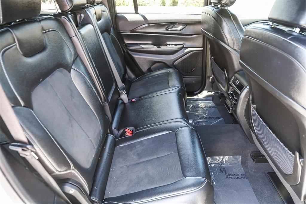 used 2024 Jeep Grand Cherokee car, priced at $37,595