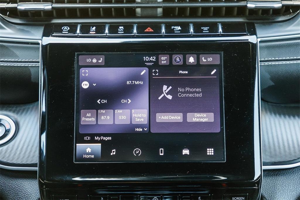 used 2024 Jeep Grand Cherokee car, priced at $37,595