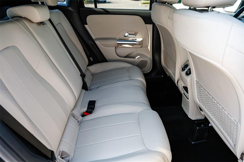 used 2025 Mercedes-Benz GLA 250 car, priced at $38,990
