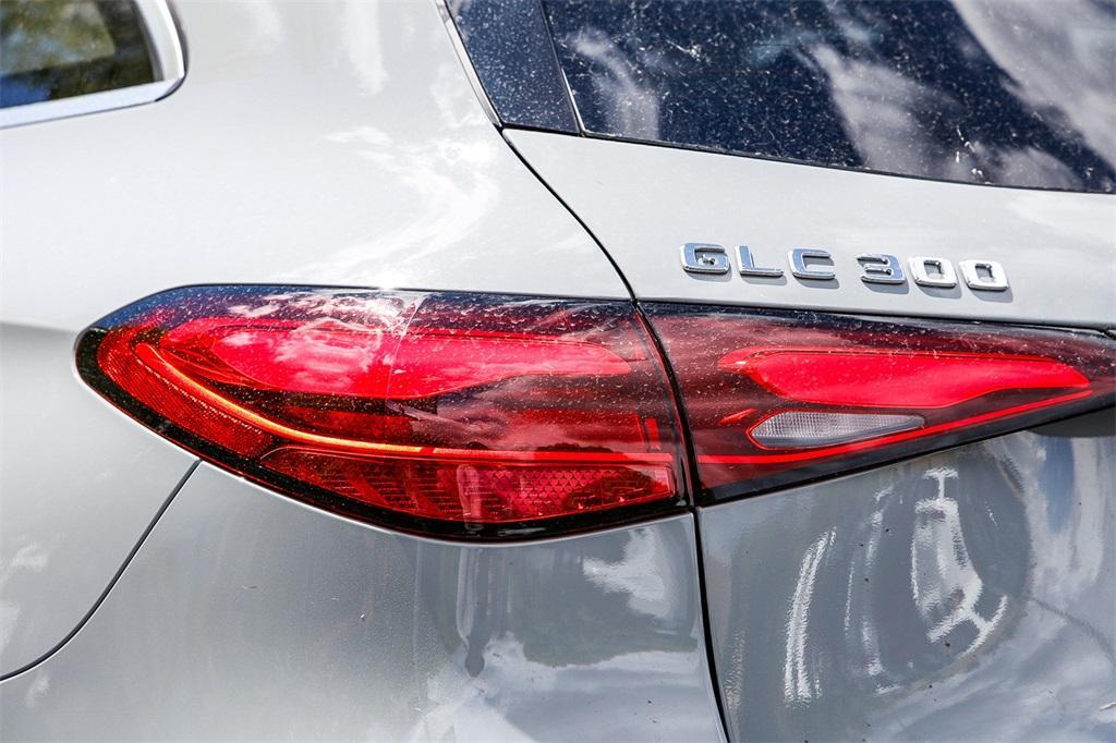 new 2025 Mercedes-Benz GLC 300 car, priced at $54,975