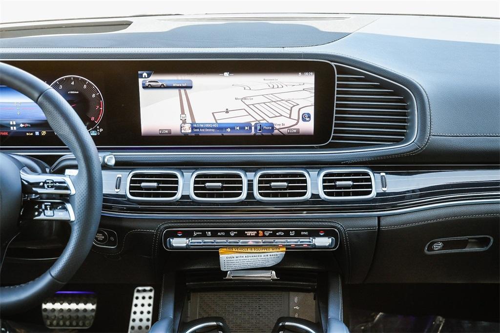 new 2025 Mercedes-Benz GLS 580 car, priced at $124,800