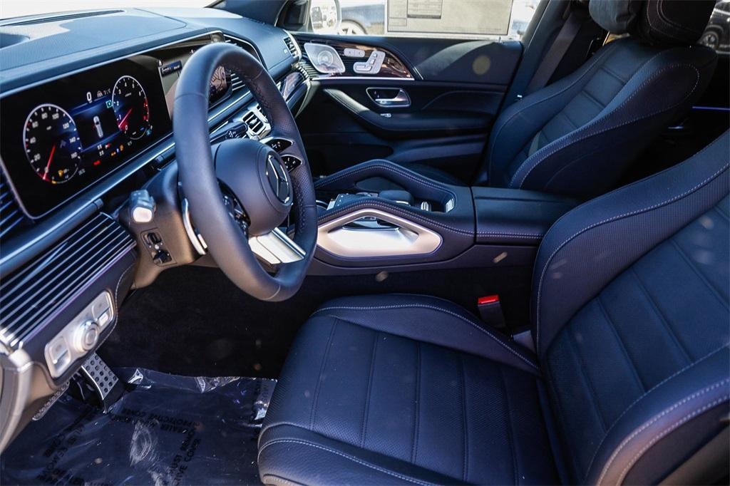 new 2025 Mercedes-Benz GLS 580 car, priced at $124,800