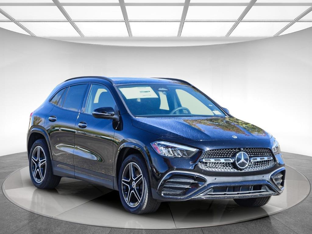 new 2025 Mercedes-Benz GLA 250 car, priced at $52,375